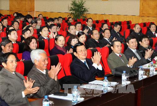 Presiden Vietnam Truong Tan Sang hadiri Konfrensi ke 8 Pengurus Besar Federasi Serikat Buruh Vietnam.